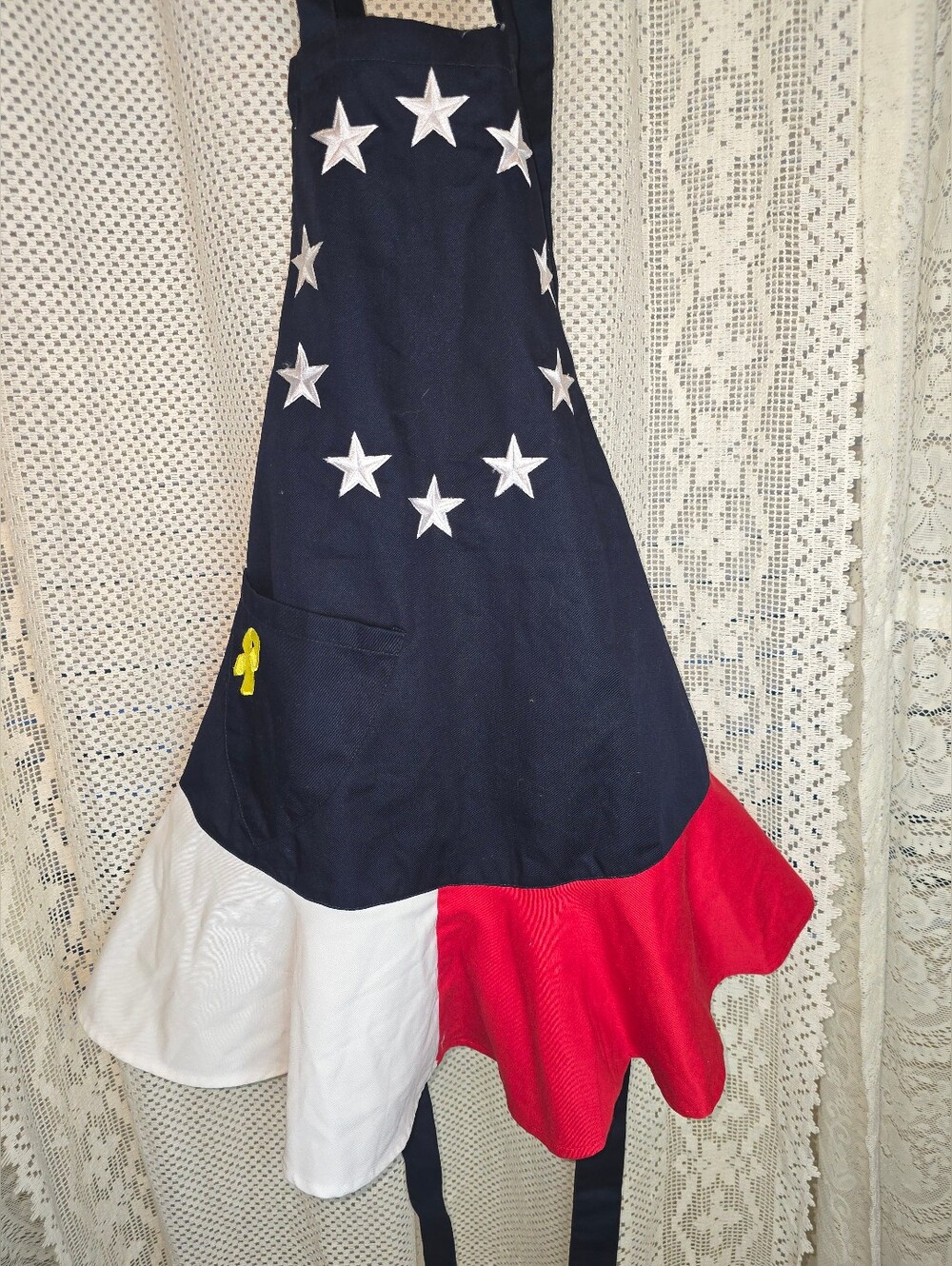 Rockport Navy White Red Star Accent Ruffled Apron